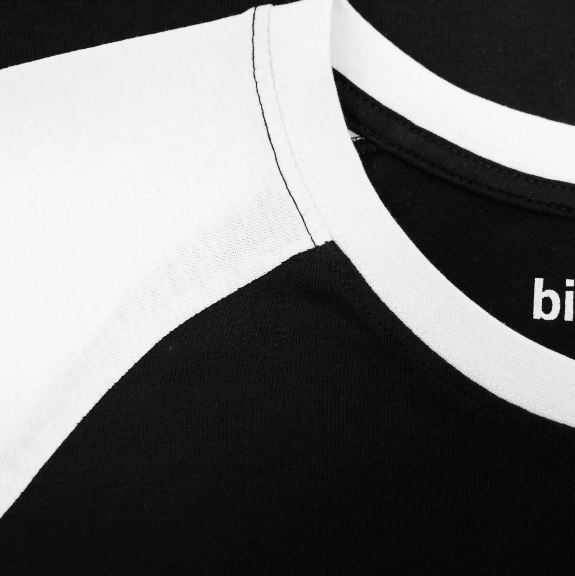 Bigdude Contrast Raglan Sleeve T-Shirt Black/White